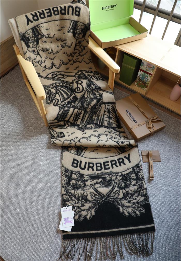 2026116111758816 210